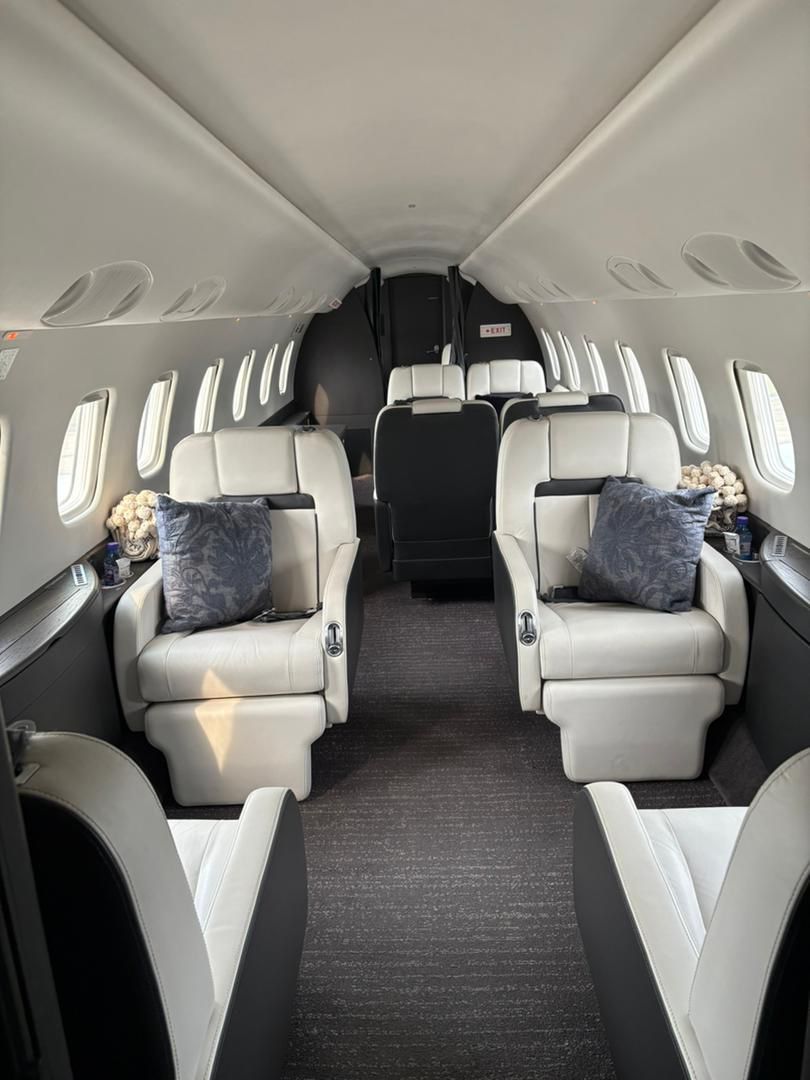 Adventure 101 private jet